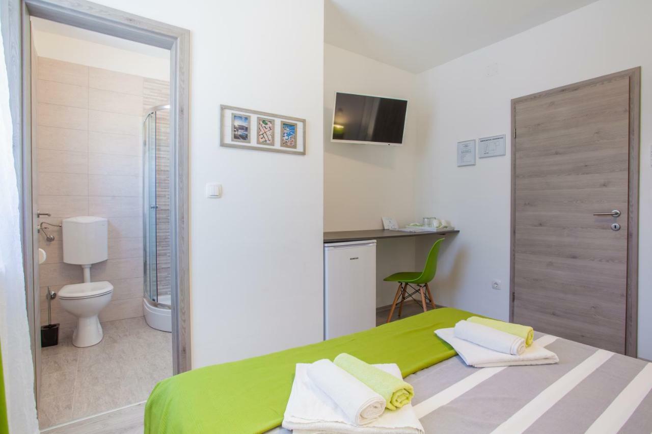 Room Elelina Cres Eksteriør bilde