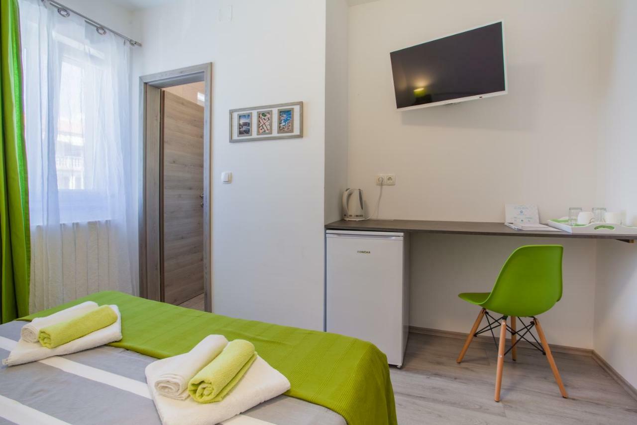 Room Elelina Cres Eksteriør bilde